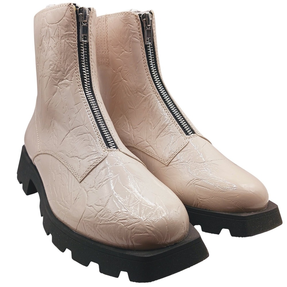 NIB Katy Perry The Daarling Combat Boots‎ 7.5 Chalk Crinkled Patent Front Zip